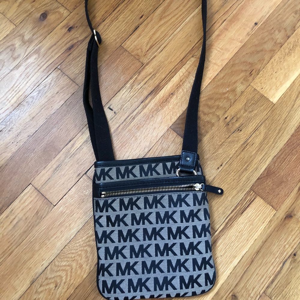 Michael Kore satchel